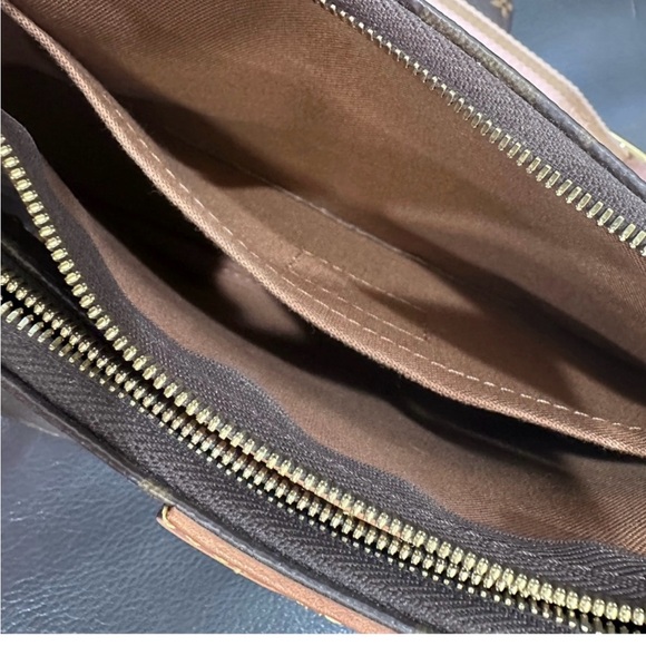 Louis Vuitton multi pochette. Monogram with pink strap - Picture 12 of 15